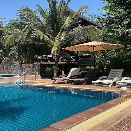 Boutique Village Hotel Ao Nang Bagian luar foto