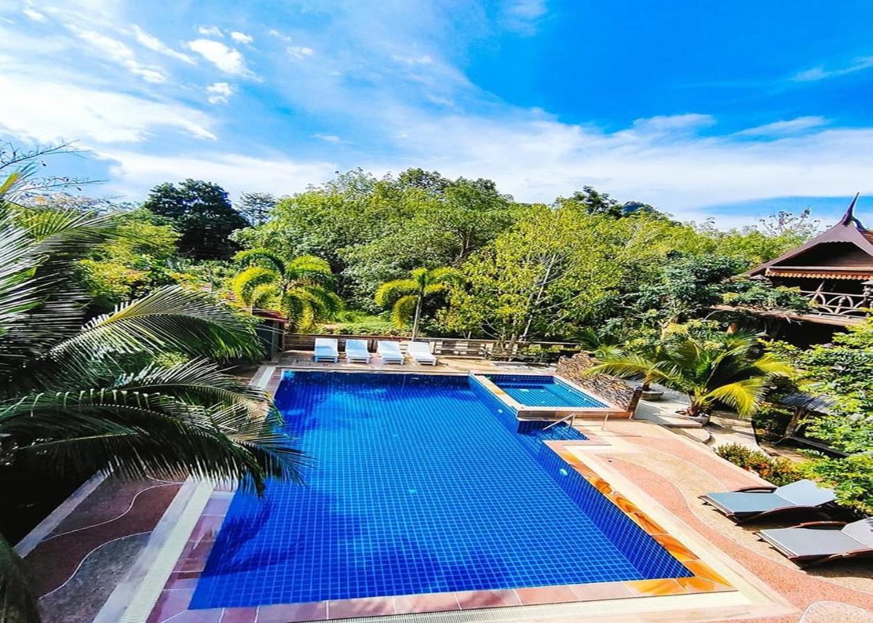 Boutique Village Hotel Ao Nang Bagian luar foto