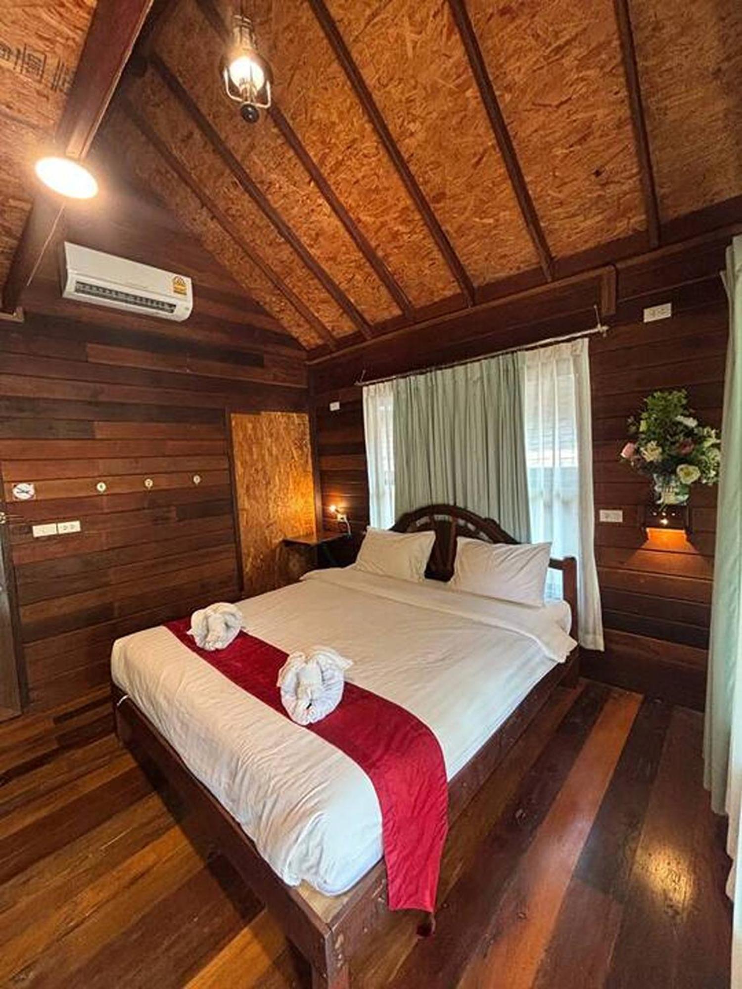 Boutique Village Hotel Ao Nang Bagian luar foto