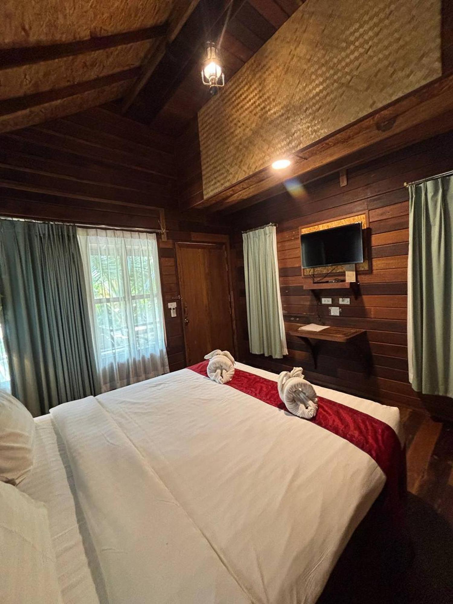Boutique Village Hotel Ao Nang Bagian luar foto