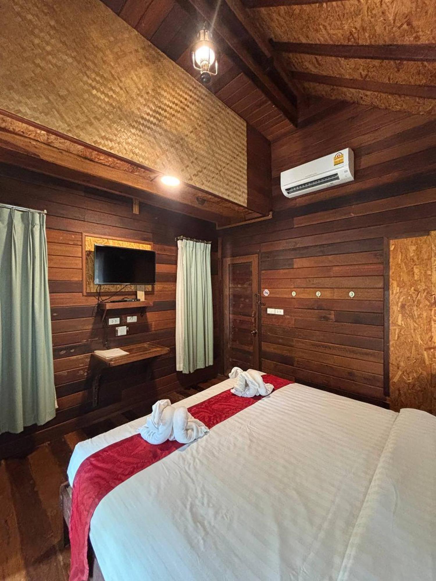 Boutique Village Hotel Ao Nang Bagian luar foto