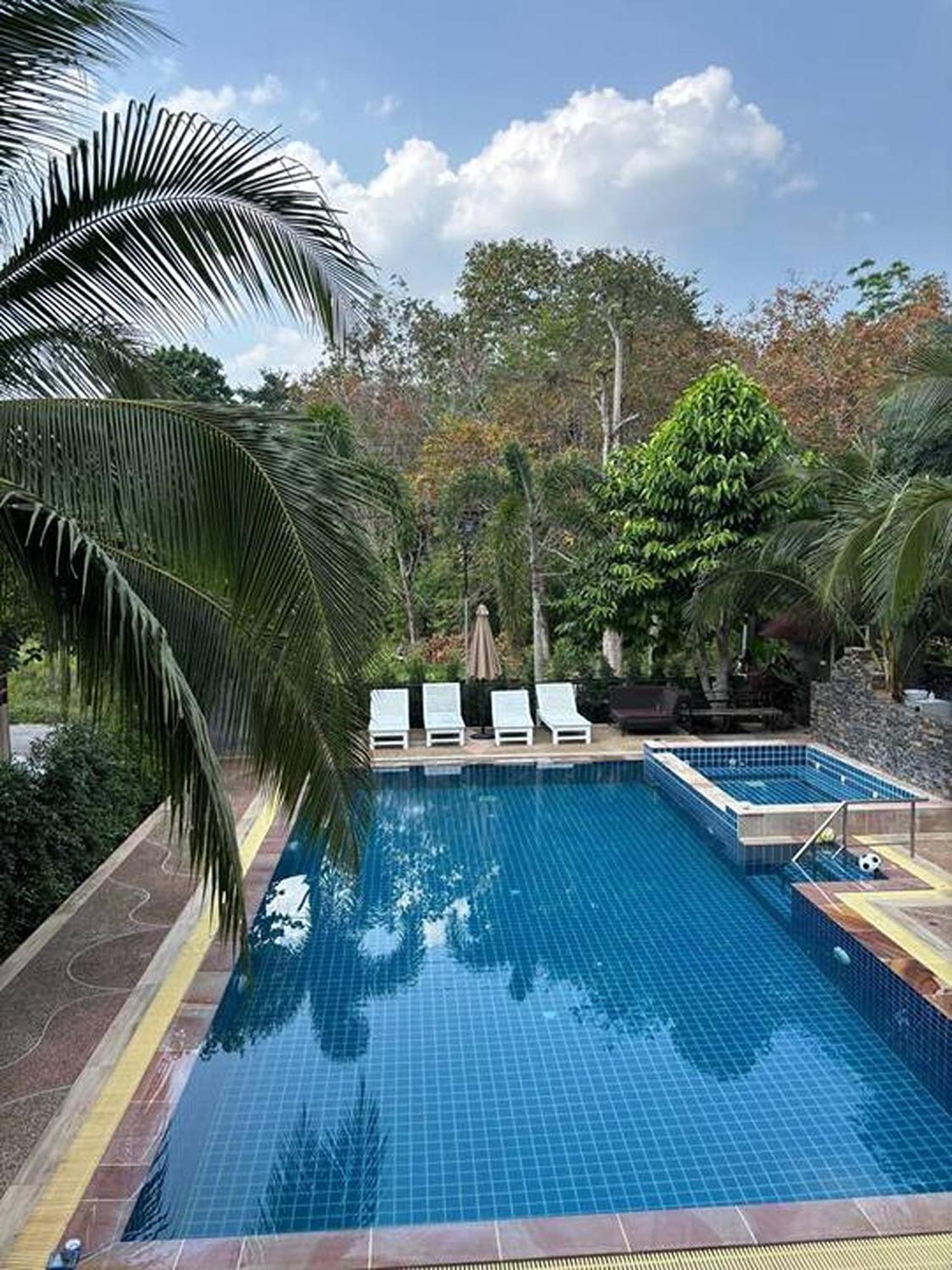 Boutique Village Hotel Ao Nang Bagian luar foto